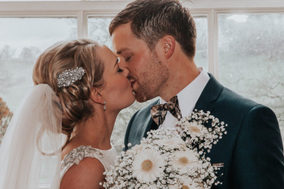 Cabra Castle Wedding Photographer Dougie Farrelly Silverscreen Film & Photography